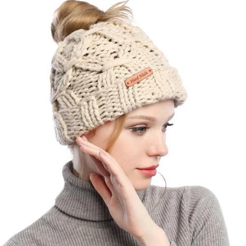 Model wearing beige Denver, Women Beanie